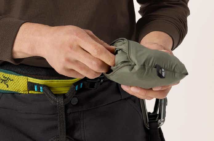 スコーミッシュ フーディ メンズ