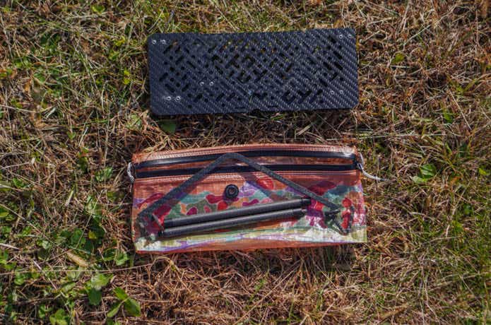 noicoyamaicoのmini carbo3とLEISMORのバックパッカーズランタンスタンド