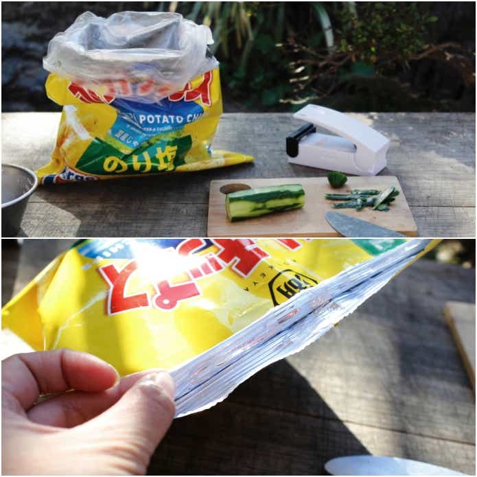 ポテチの空袋に生ゴミを入れている