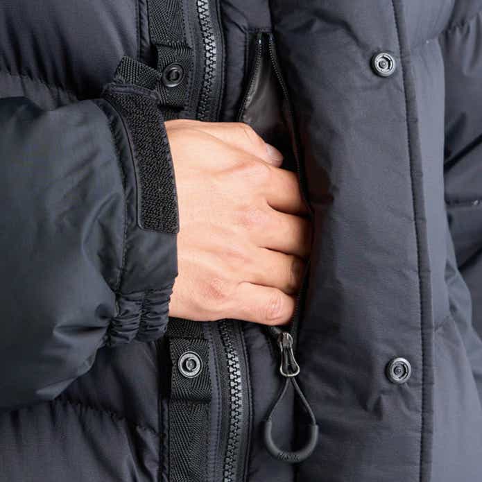 ナンガ ライトフォースダウンジャケット