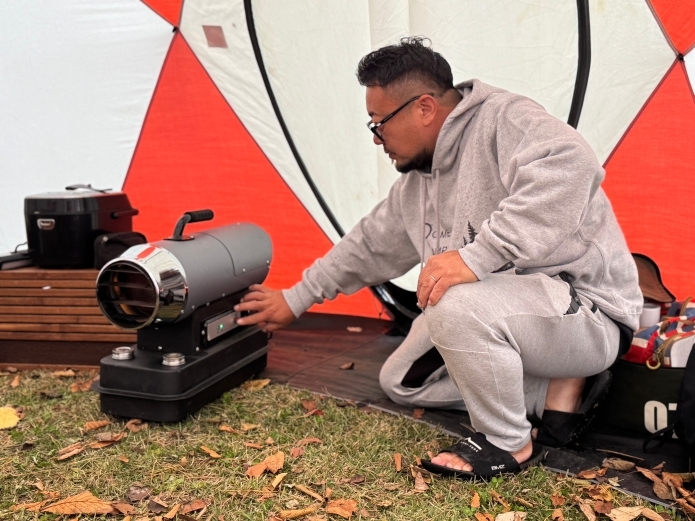 スポットヒーター使用