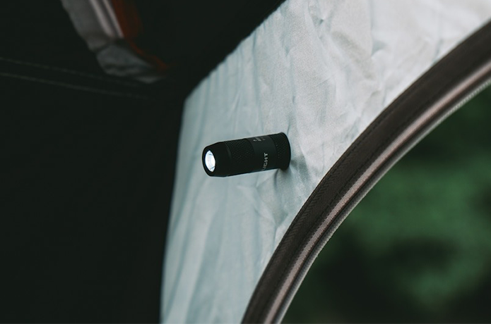 imini2テントに設置