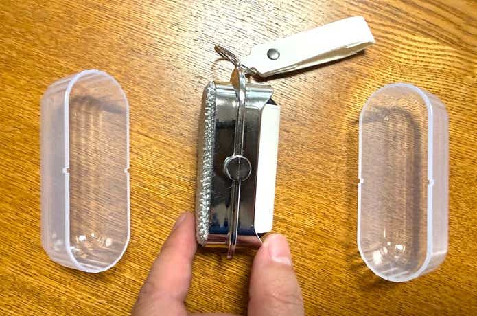 ダイソー「取り換え式2wayほこり取り」