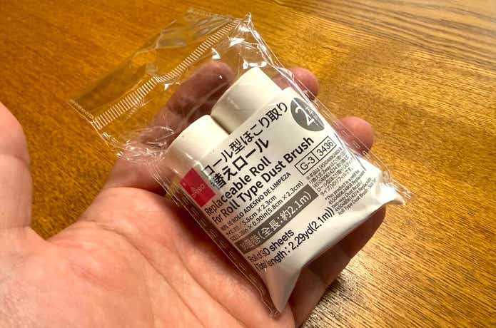 ダイソー「取り換え式2wayほこり取り」