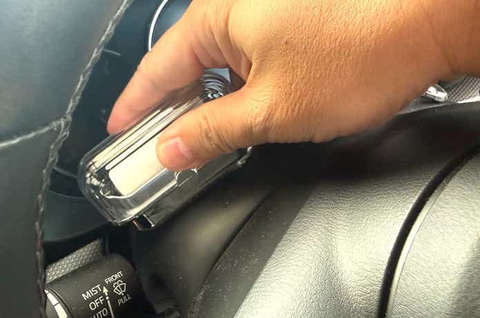 ダイソー「取り換え式2wayほこり取り」