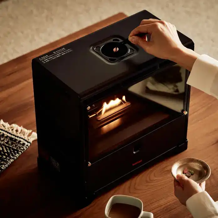 イワタニの炎を楽しむインテリア暖炉 “MYDANRO”