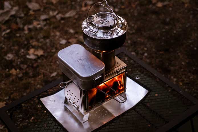 フィールドアのミニ薪ストーブでの調理