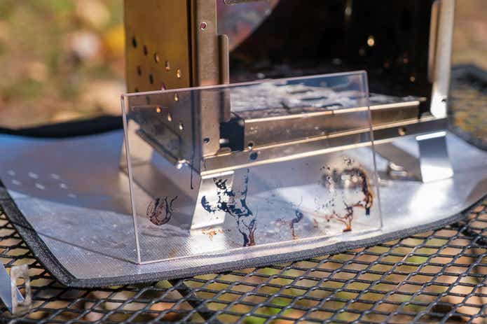 フィールドアのミニ薪ストーブガラス窓