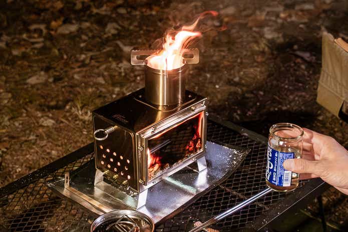 フィールドアのミニ薪ストーブ燃焼