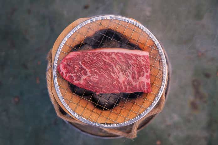 ウッドグリルで焼肉