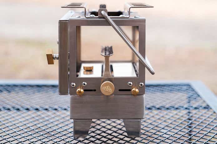 オーラ ルミの側面