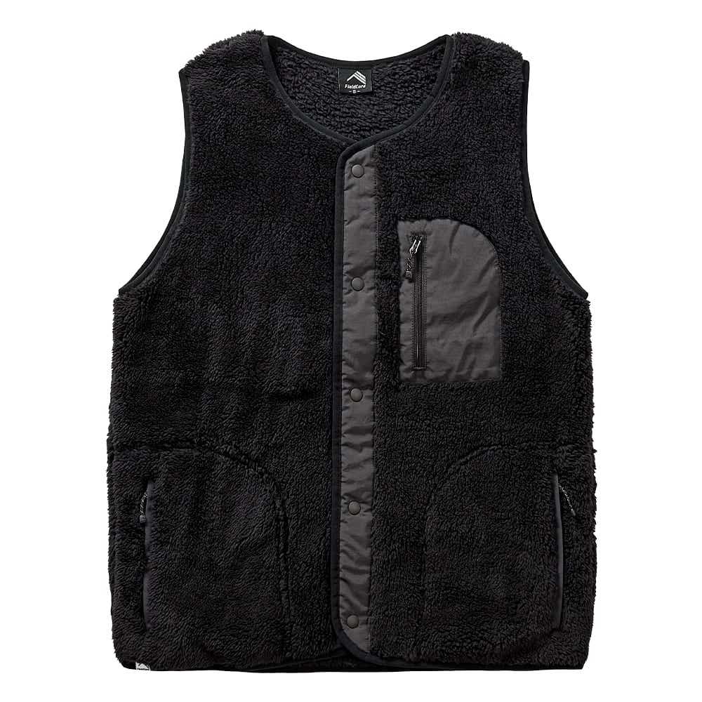 980円で買える破格のフリースベスト。部屋着としても使いやすい