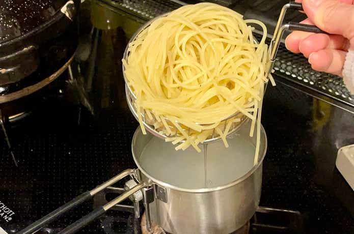 DODのシェラケトルアゲムシでパスタ