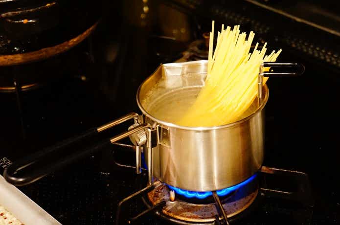 DODのシェラケトルアゲムシでパスタ