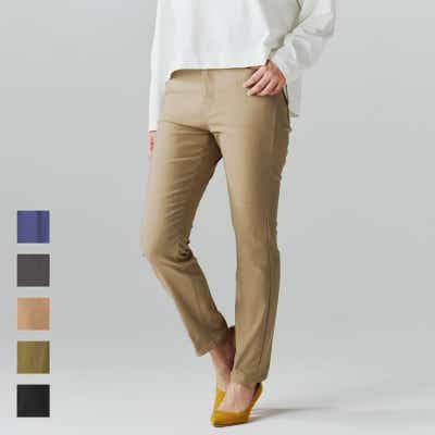 裏起毛で暖かく、スッキリしたシルエットでオフィスでも使いやすい