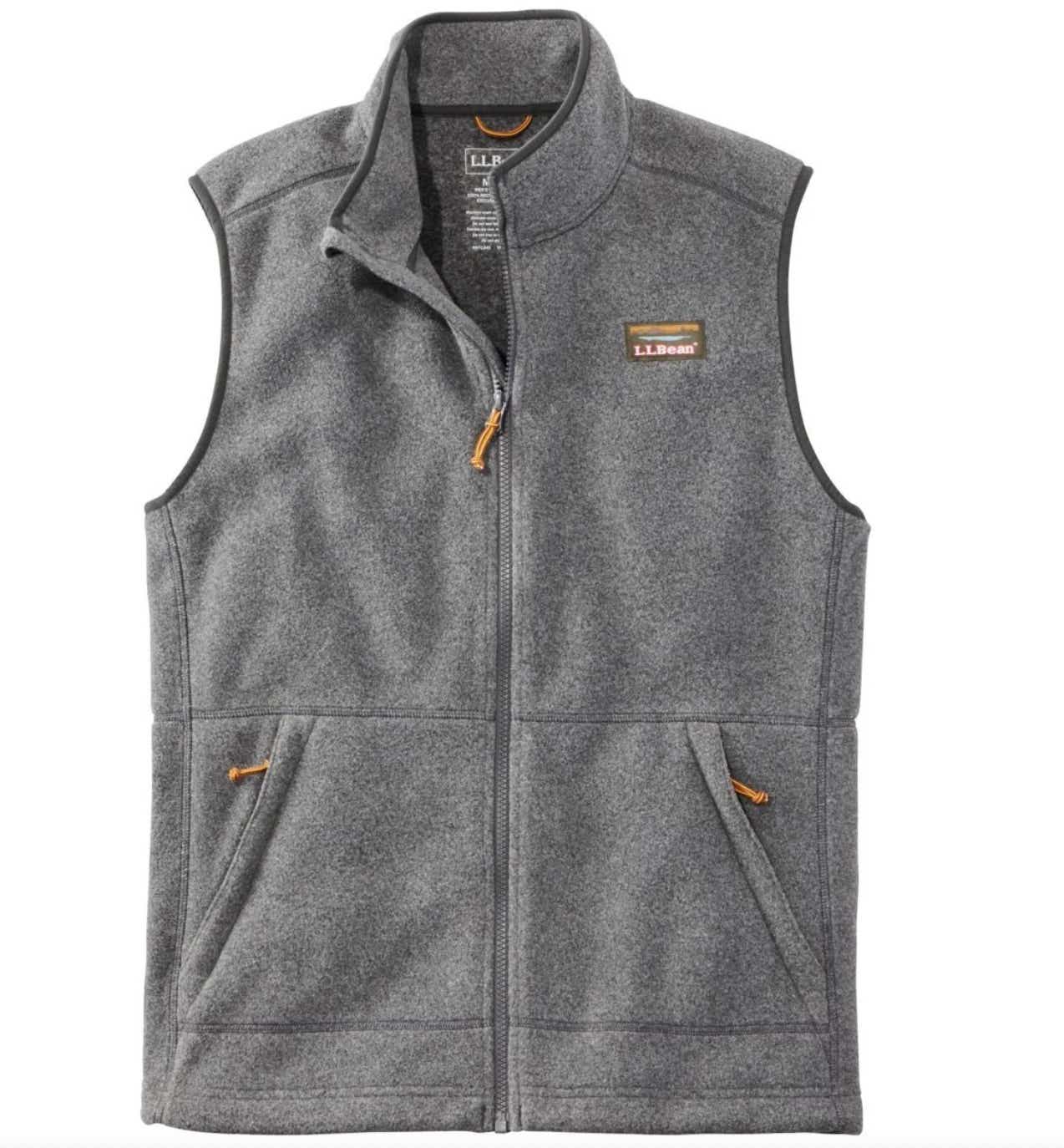 普遍的なデザインが魅力。長く愛着を持って着られるフリースベスト