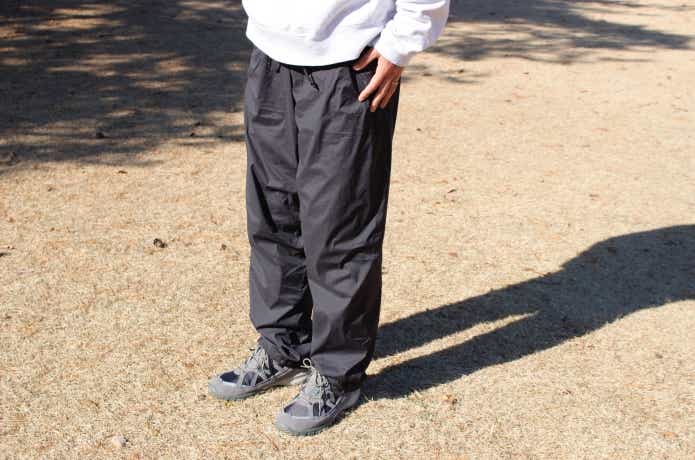 U.L.ストレッチ ウインドパンツの着用画像