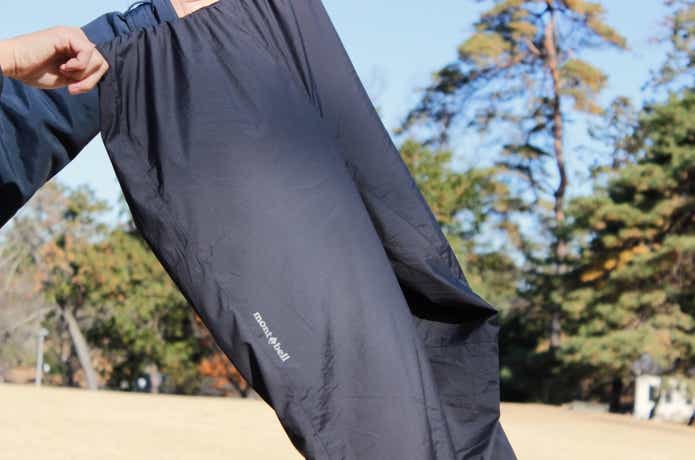 U.L.ストレッチウインドパンツ素材の柔らかさ