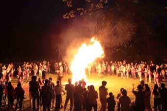 「年越しキャンプ」に行ってみたい！年末年始におすすめのキャンプ場13選【イベント情報も】