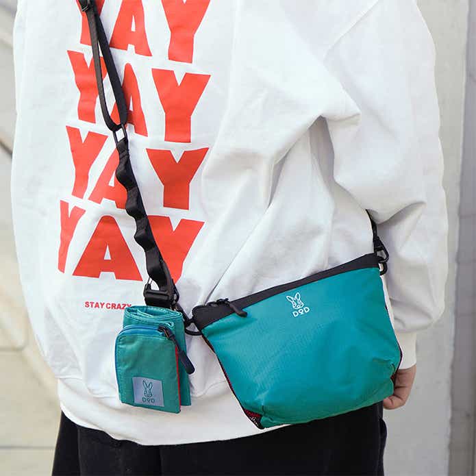 ミッツ・ワケポーチをショルダー使い