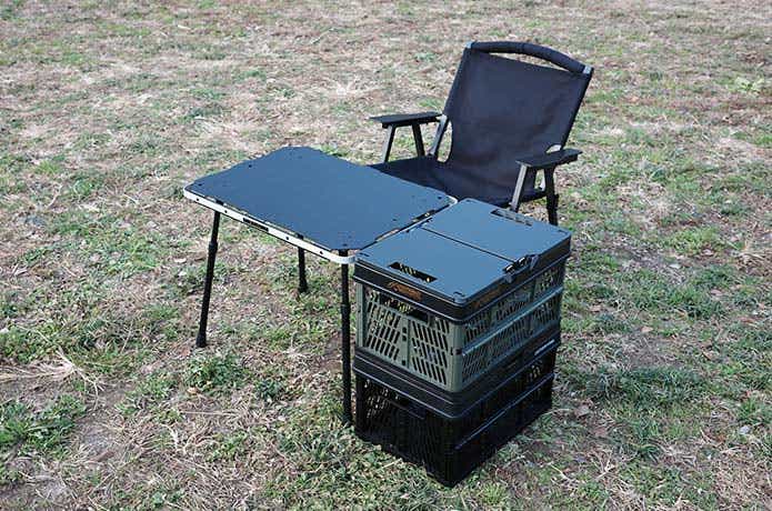 テーブルとツライチのトレーブル