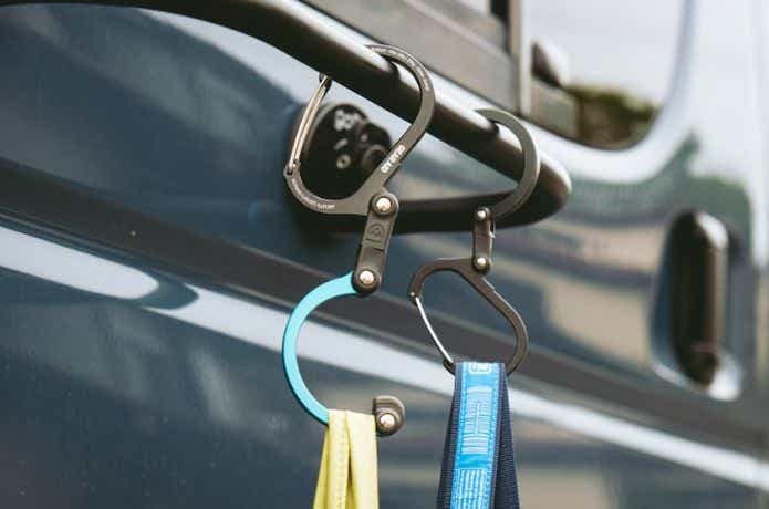 「アウトドア好きなあの人に…」クリスマスギフトにおすすめのギア30選！【予算別】