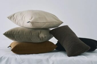 【これが布団になります】しかも1万円以下もあり。TAION新作ダウンなら、“羽織る・着る・掛ける”が自由自在