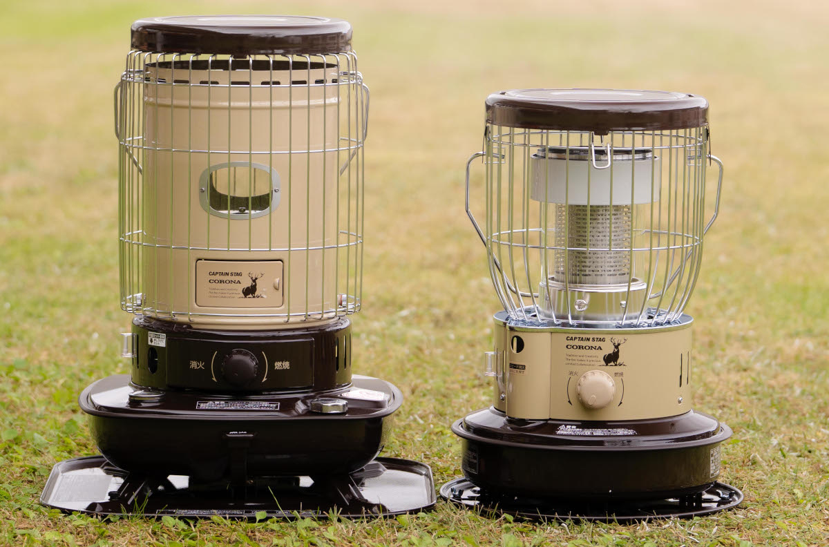 【キャプスタ×コロナ】ストーブに初の“ツートンカラー”登場。数量限定コラボだ、急げ〜!