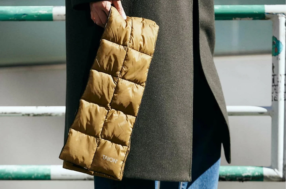 今、プレゼントにちょうどいい！帽子・マフラー・手袋など、楽天セールで狙い目の小物集めました