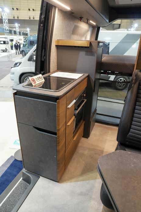 アドリア スーパーツイン600SPB キッチン