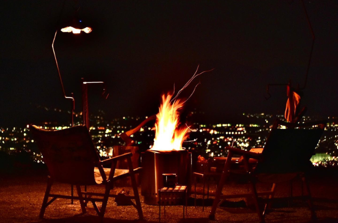 ソロストーブを囲んで焚き火