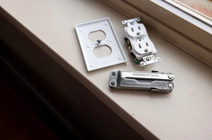 レザーマン REBARとコンセント