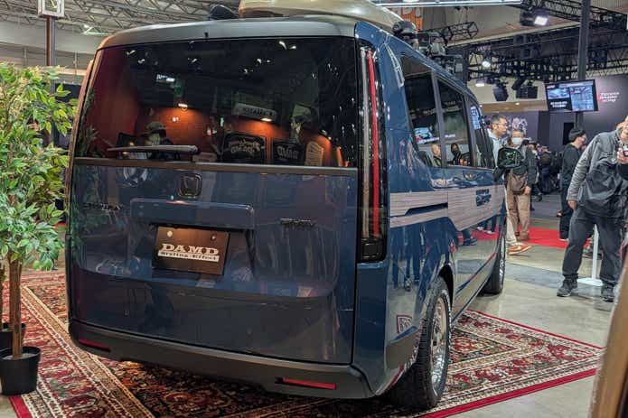 東京オートサロン「DAMD STEP WGN RESONATOR」