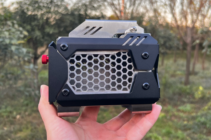 Makuake　マクアケ　ミニ薪ストーブ 「FireBeast 12」