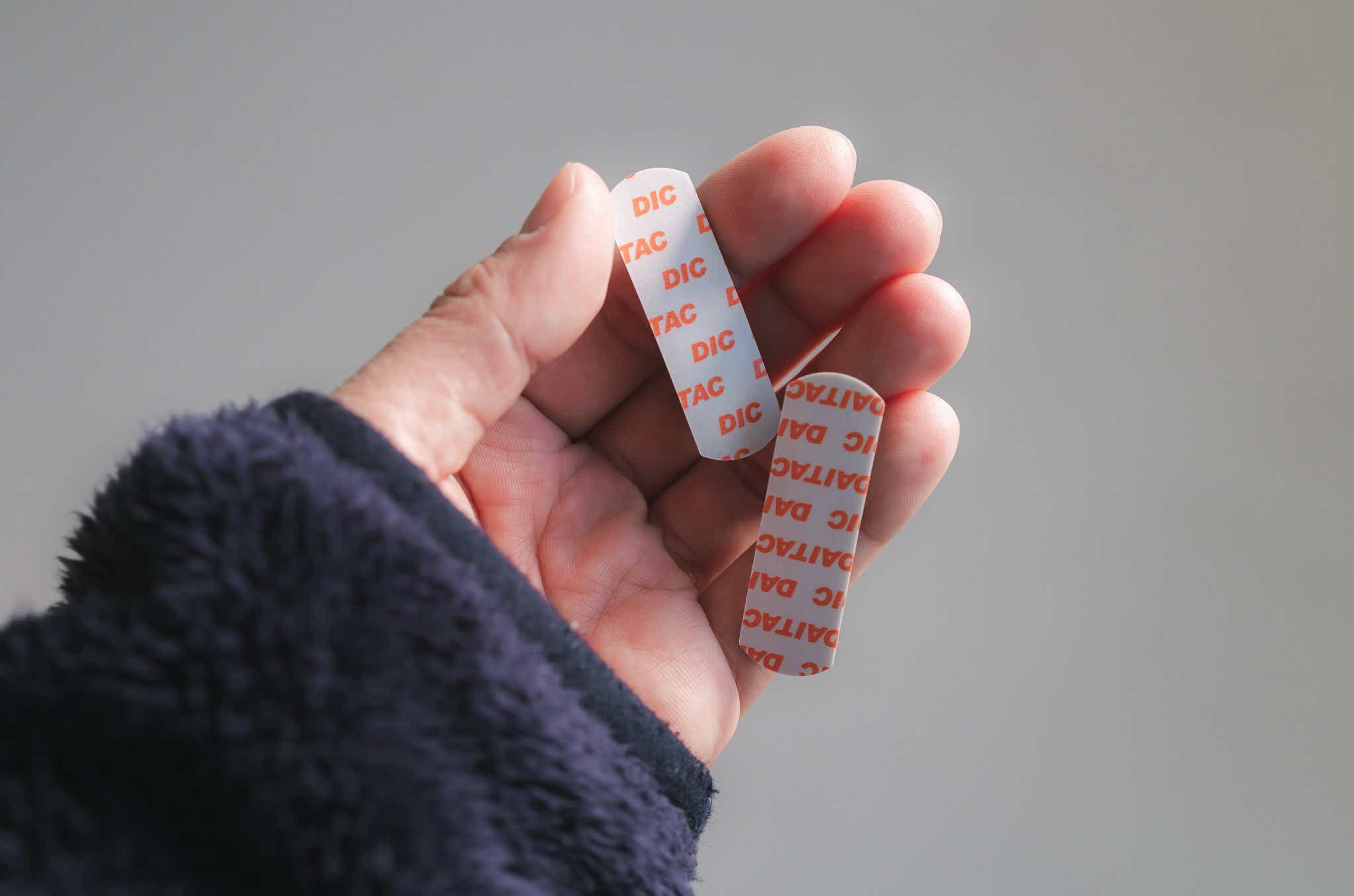 EasyHang　裏のシール面