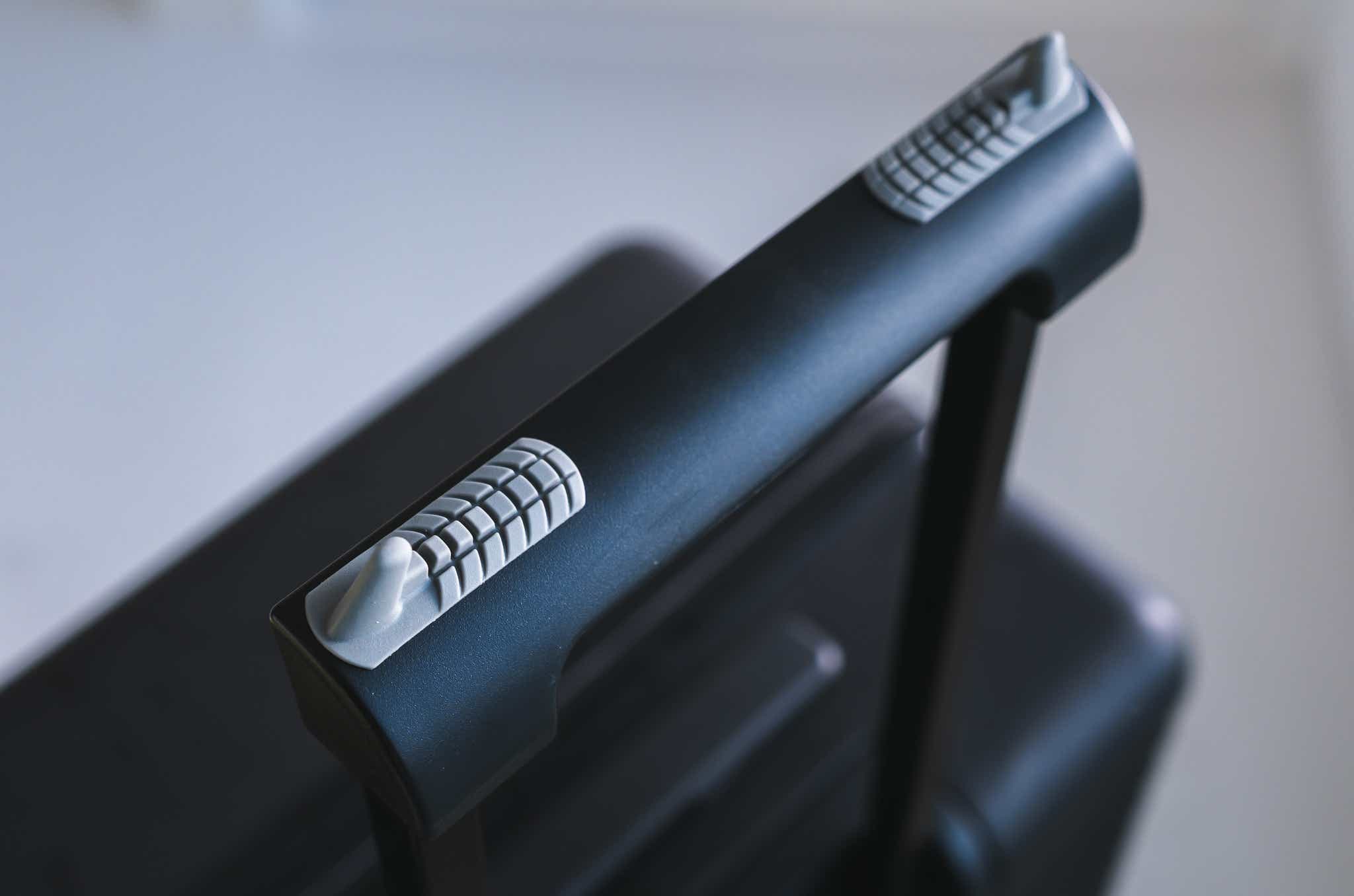 EasyHang　スーツケースに貼った図