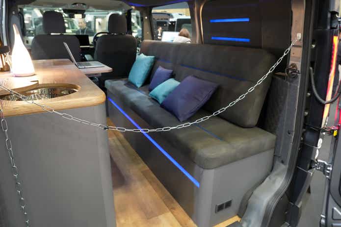 KIA PBV 後部室内