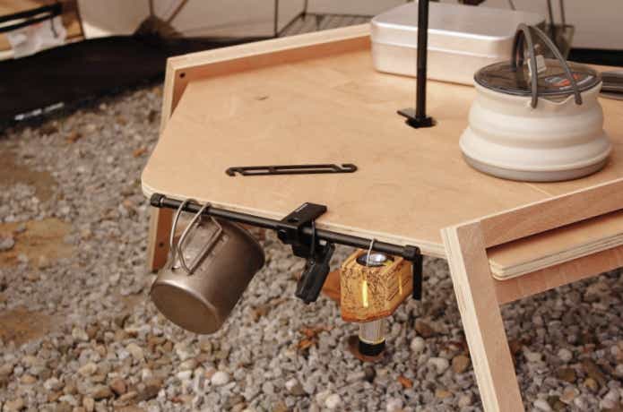 フィットハンガーを六角形のテーブルで使用