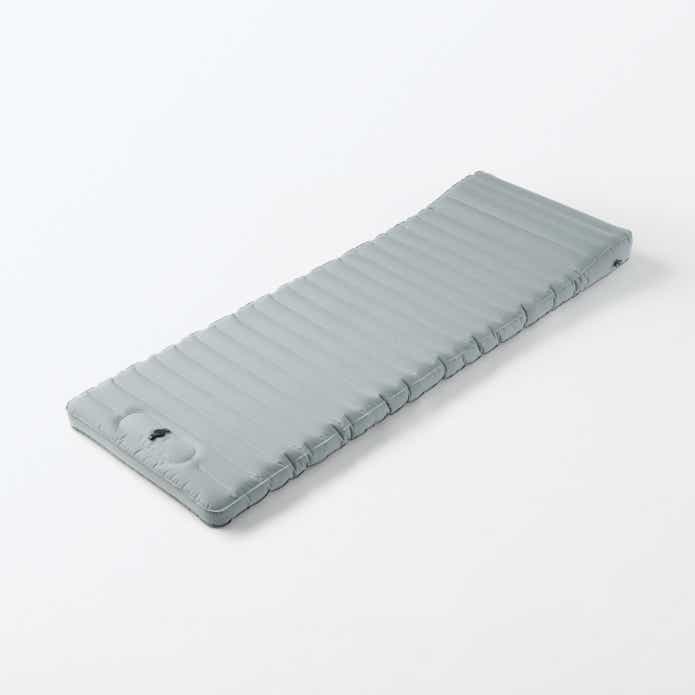 無印良品　空気でできたマットレス