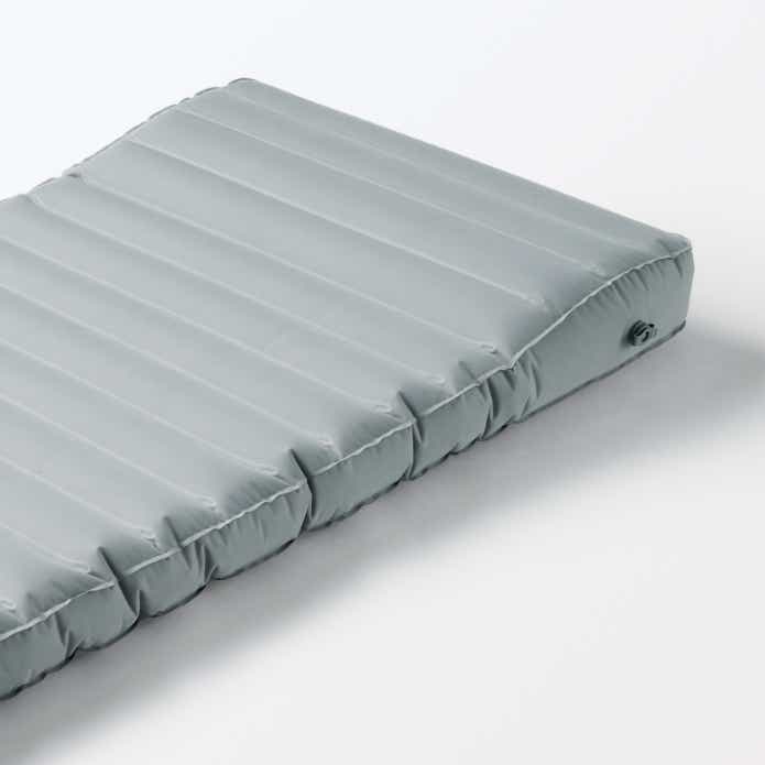 無印良品　空気でできたマットレス