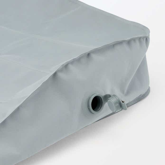 無印良品　空気でできたマットレス