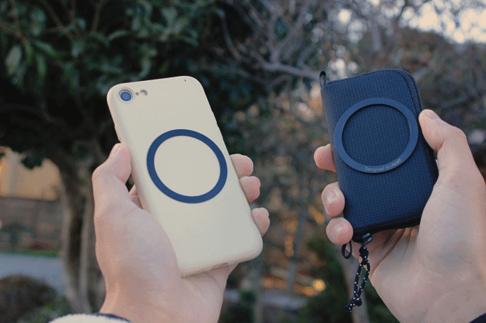 モンベルの財布をMagsafe化している