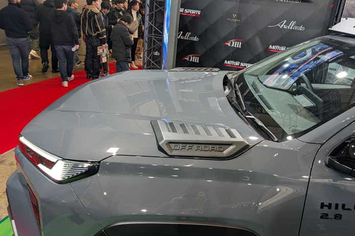 東京オートサロン　新型が最速カスタム！「AXELL トヨタ ハイラックス」