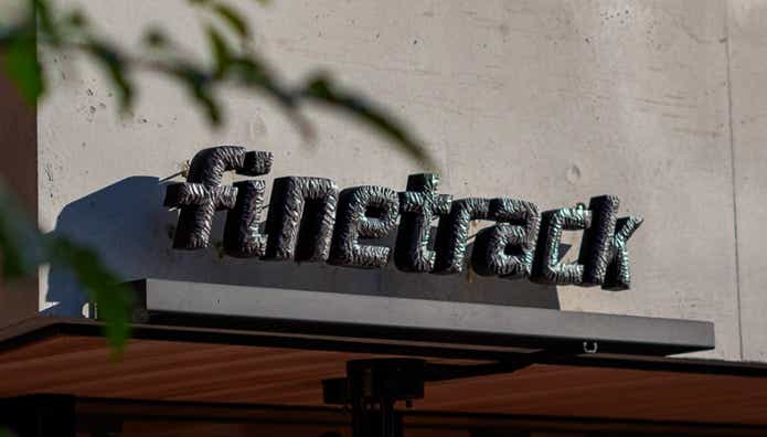 ファイントラック　finetrack TOKYO BASE