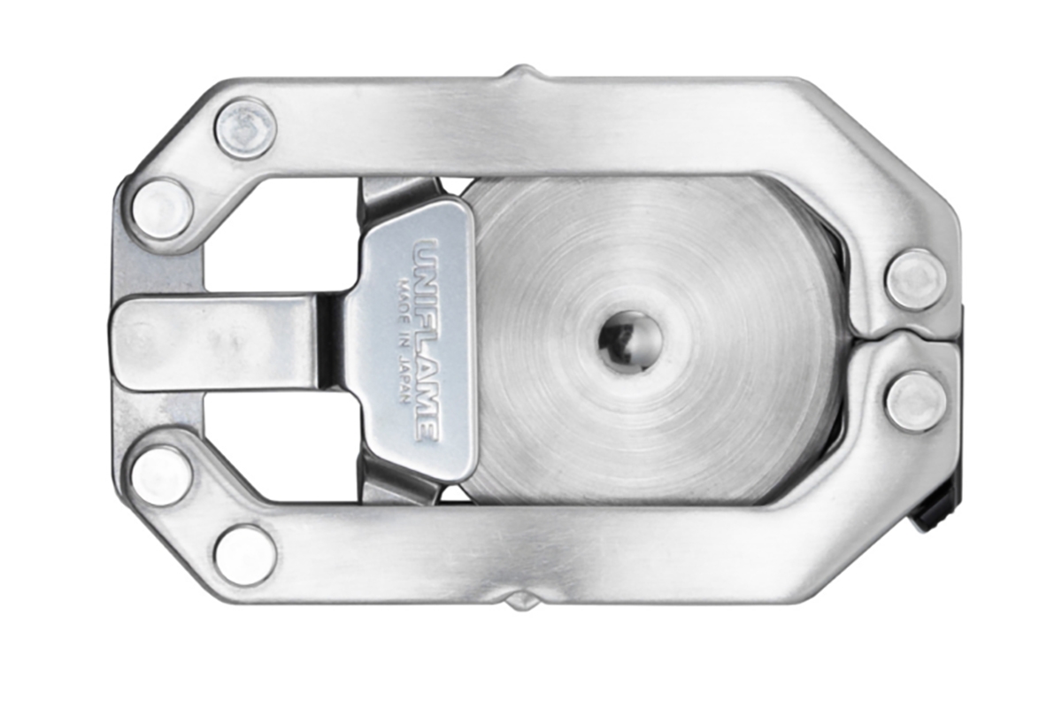 【これな〜んだ？】ユニフレームの正体不明すぎる“折りたたみギア”新登場！