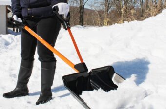 “最強候補”はどれだ！？雪かきスコップのおすすめ9選
