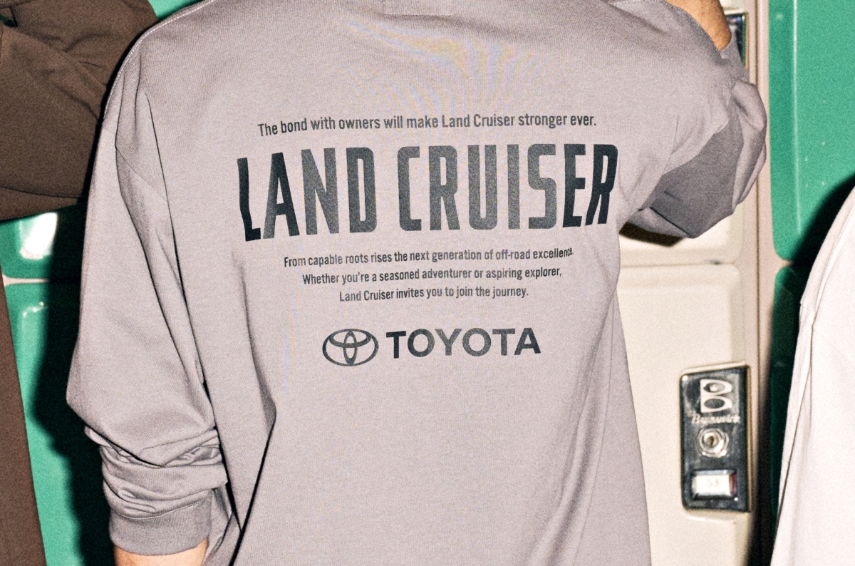 “ガレージライフ風”を手軽に。トヨタ「ランドクルーザー」の日常アイテムなら、クルマより安く手に入ります