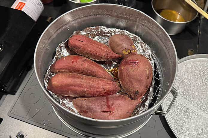 いもやききやっくんDXに入った焼き芋