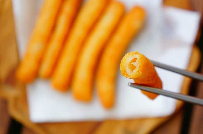 業務スーパーのカリカリチーズスティックの中