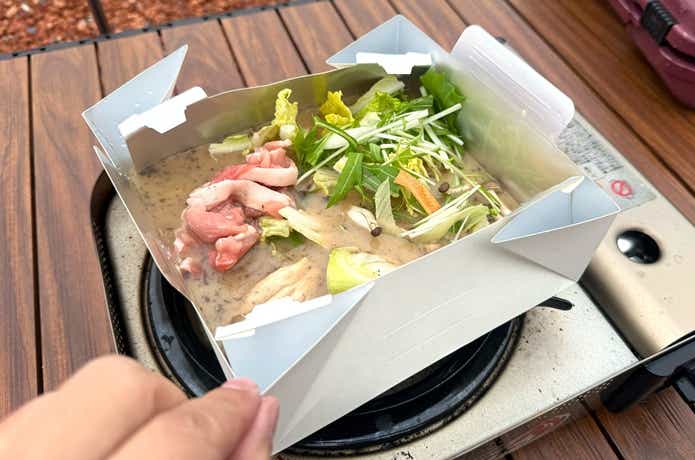 「使い捨て紙鍋」_調理シーン